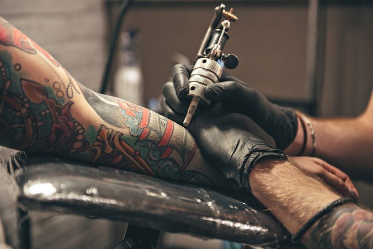 Na starostlivosť o nové tetovanie samôžete opýtať svojho tetovača