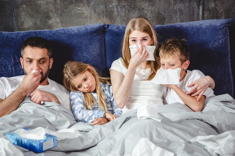 Počas prvých dní chrípky by ste sa mali vyhýbať kontaktu s ostatnými