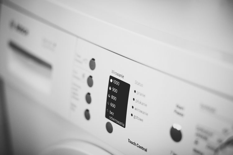 Pri praní športového oblečenia v práčke sa riaďte piktogramami na ceduľkách