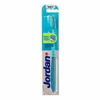 Jordan Target Teeth & Gums Zubná kefka tvrdá