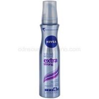Nivea Extra Strong penové tužidlo 150 ml