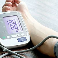 Ako si správne zmerať krvný tlak + najlepšie tlakomery na doma