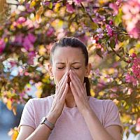 Ako dlho trvá alergická (senná) nádcha – príznaky, test, liečba