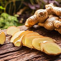 Zázvor ako liek? Účinky na tlak aj srdce. Je nebezpečný?