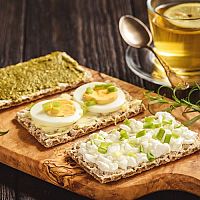 Zdravá náhrada pečiva pri diéte a chudnutí nielen z tvarohu