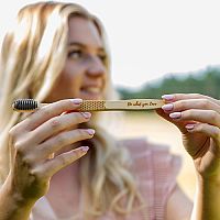 O motivačných bambusových kefkách a starostlivosti o ne porozprával Patrik Jakš z Mobake