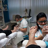 Alena Mlyneková: Podológ nohy prehliada a vyšetruje, konzultuje s pacientom jeho problémy