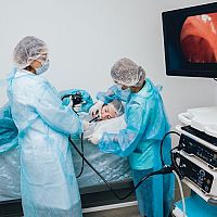 Gastroskopia aj cez nos a v narkóze. Potrebná je príprava