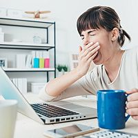 Čo proti únave a vyčerpanosti? Lieky, čaj alebo vitamíny