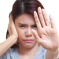 Tinitus – pískanie a hučanie v ušiach spôsobuje aj krčná chrbtica