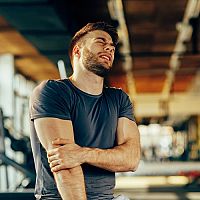 Bolesť kĺbov a svalov nielen na nohách pri chôdzi