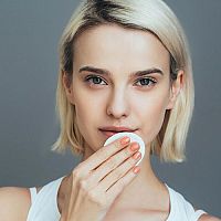 Koloidné striebro a jeho účinky. Do nosa aj na akné, skúsenosti sú výborné