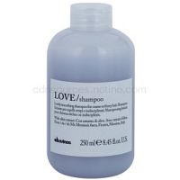 Davines Love Olive uhladzujúci šampón pre nepoddajné a krepovité vlasy 250 ml