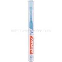 Elmex Caries Protection 29 zubná kefka s rovnými vláknami a krátkou hlavou medium farebné varianty light blue  