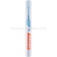 Elmex Caries Protection 29 zubná kefka s rovnými vláknami a krátkou hlavou medium farebné varianty light blue
