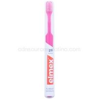 Elmex Caries Protection 29 zubná kefka s rovnými vláknami a krátkou hlavou medium farebné varianty pink  