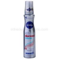 Nivea Diamond Volume penové tužidlo pre objem a lesk 150 ml