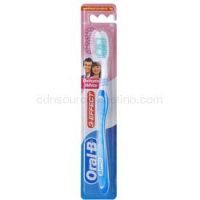 Oral B 3-Effect Delicate White zubná kefka medium Light Blue