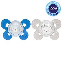 CHICCO Cumlík Physio Comfort silikón nočný chlapec - mačka/ježko 2 ks, 16-36 m+ 1x2ks