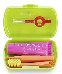 Curaprox Travel Set - 1x kefka,2xCPS, 1xpasta 10ml, zelený 1×1 set, zubná hygiena