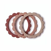 Mushie náramkové hryzátko zo silikónu FLOWER rose blush shifting sand 1×1 ks, hryzátko