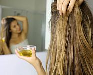 Najlepší prírodný olej na vlasy? Kokosový, argánový, olivový, ricínový i avokádový – použitie