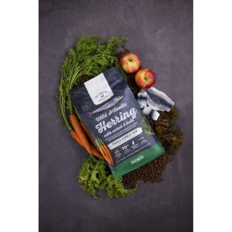 GO NATIVE Small Breed Herring with Carrot and Kale 4kg ultraprémiové krmivo pre psov malých plemien so sleďom, mrkvou a kelom GO NATIVE Small Breed Herring with Carrot and Kale 4kg ultraprémiové krmivo pre psov malých plemien so sleďom, mrkvou a kelom