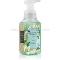 Bath & Body Works Cucumber & Spring Lilly penové mydlo na ruky  259 ml