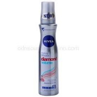 Nivea Diamond Volume penové tužidlo pre objem a lesk  150 ml