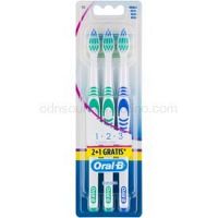 Oral B 1-2-3 Classic Care zubné kefky medium 3 ks Green & Green & Blue  