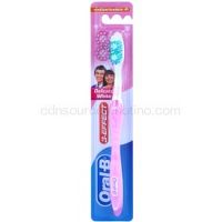 Oral B 3-Effect Delicate White zubná kefka medium Pink  